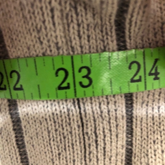 Mens Tan Sweater. XL - Picture 4 of 7